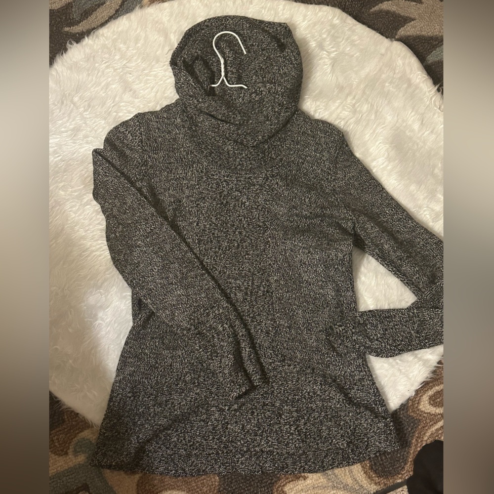 Calvin Klein Sweater